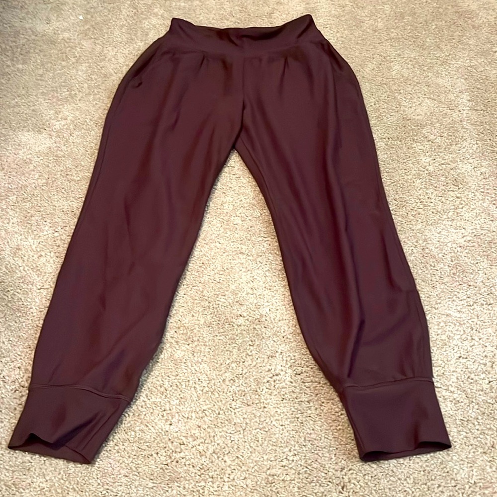 Women’s Old Navy, high-rise joggers